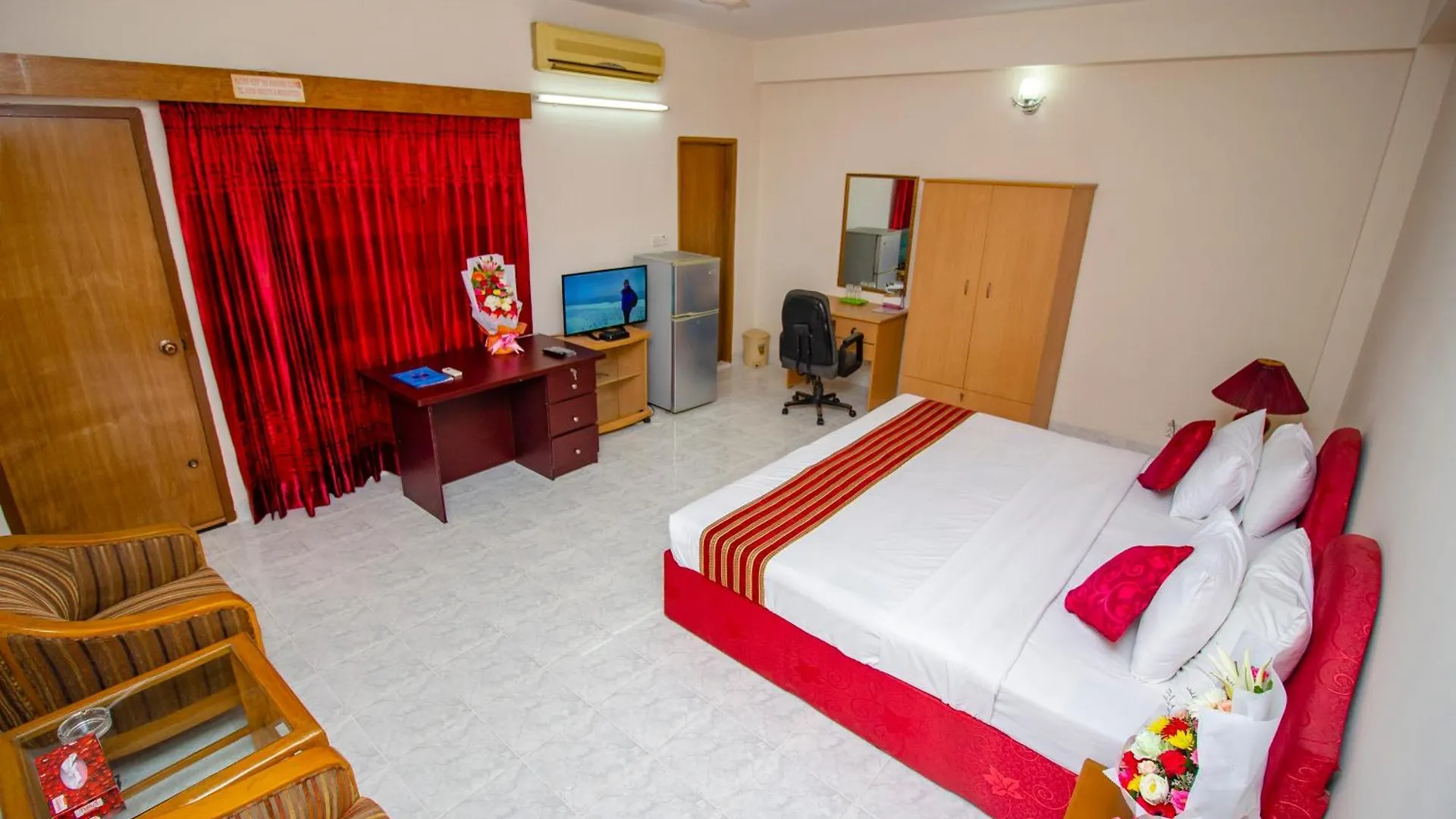 Laurel Hotel Lake View Dhaka